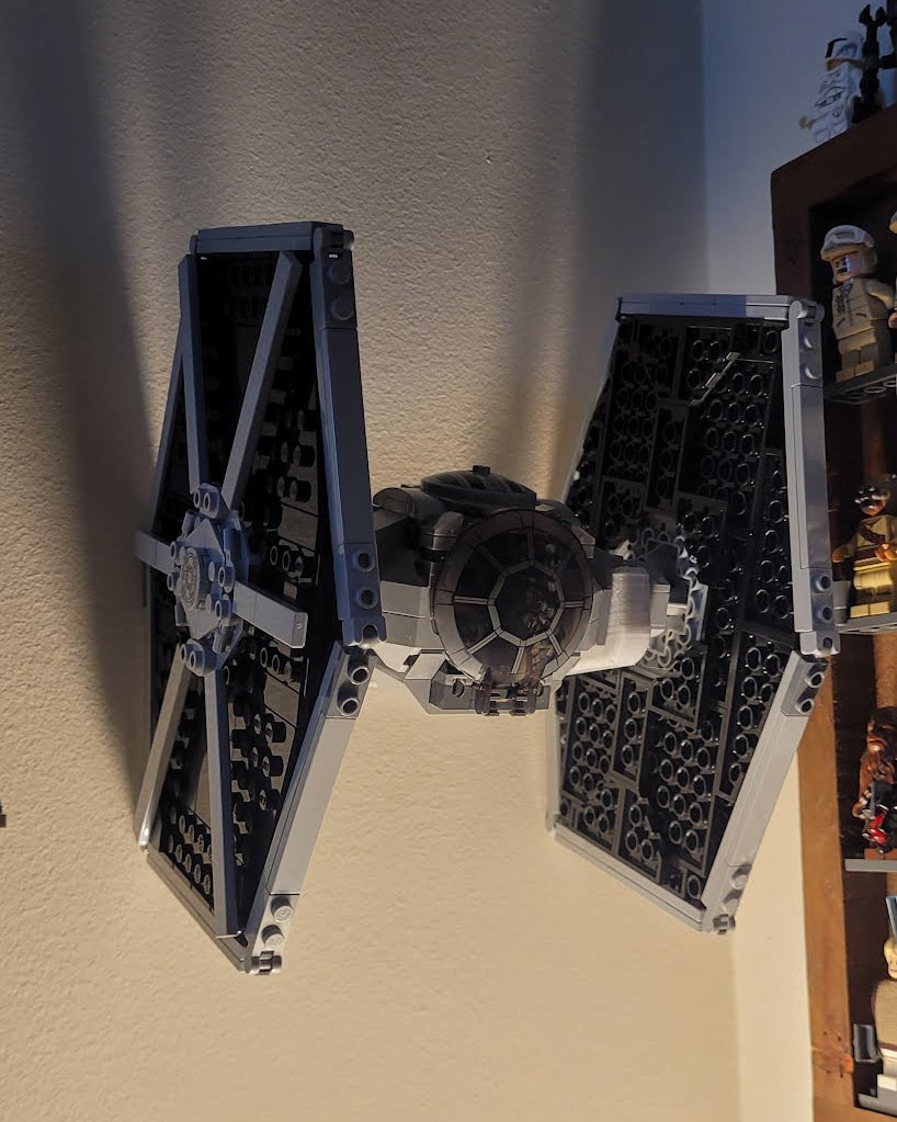 Väggfäste för LEGO Star Wars TIE Fighter (75300, 7146, 7263)