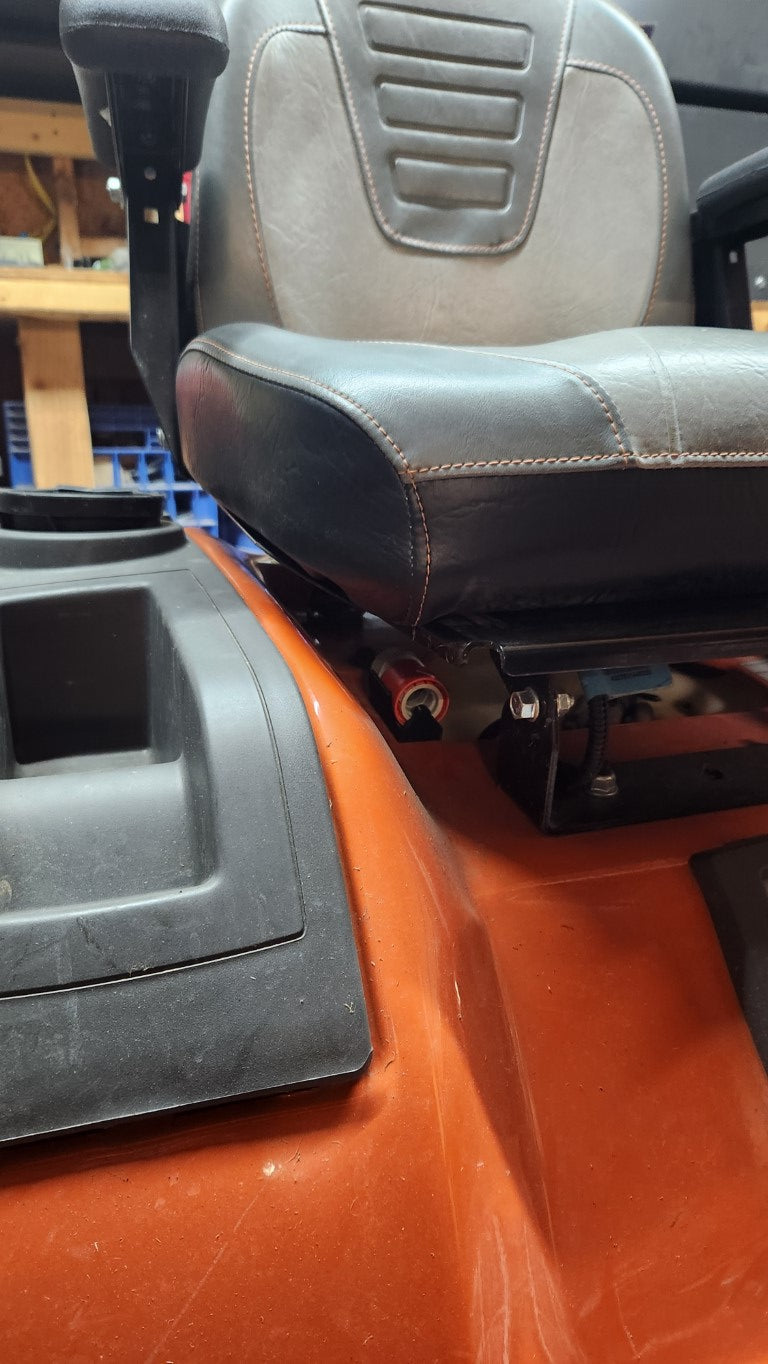 Husqvarna förvaringsclips för spoladapter till klippdäck
