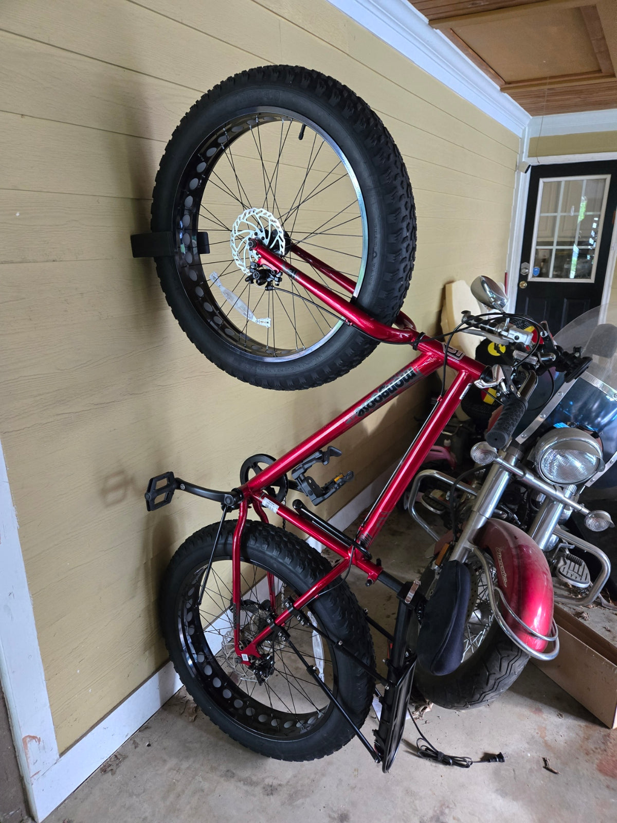 Väggfäste för cykel 112 mm