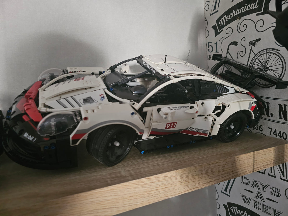 Ställ för LEGO Technic Porsche 911 RSR 42096