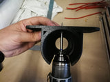 Borrmaskinshållare för montering under hyllan till DeWALT DCD791 och Makita
