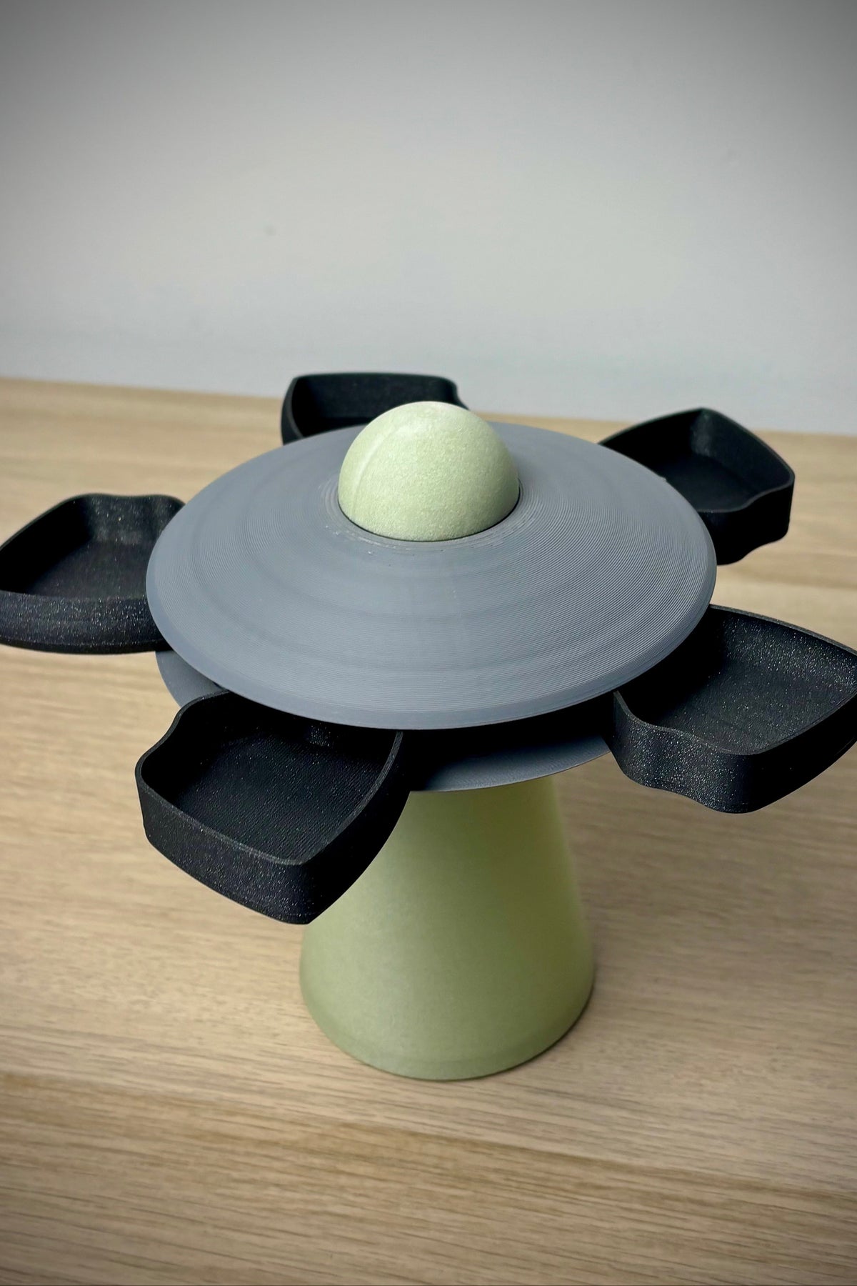 Förvarings-UFO – gömställe med 5 hemliga fack