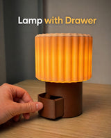 Lampa med dold låda – förvaring med tryck-öppna-funktion