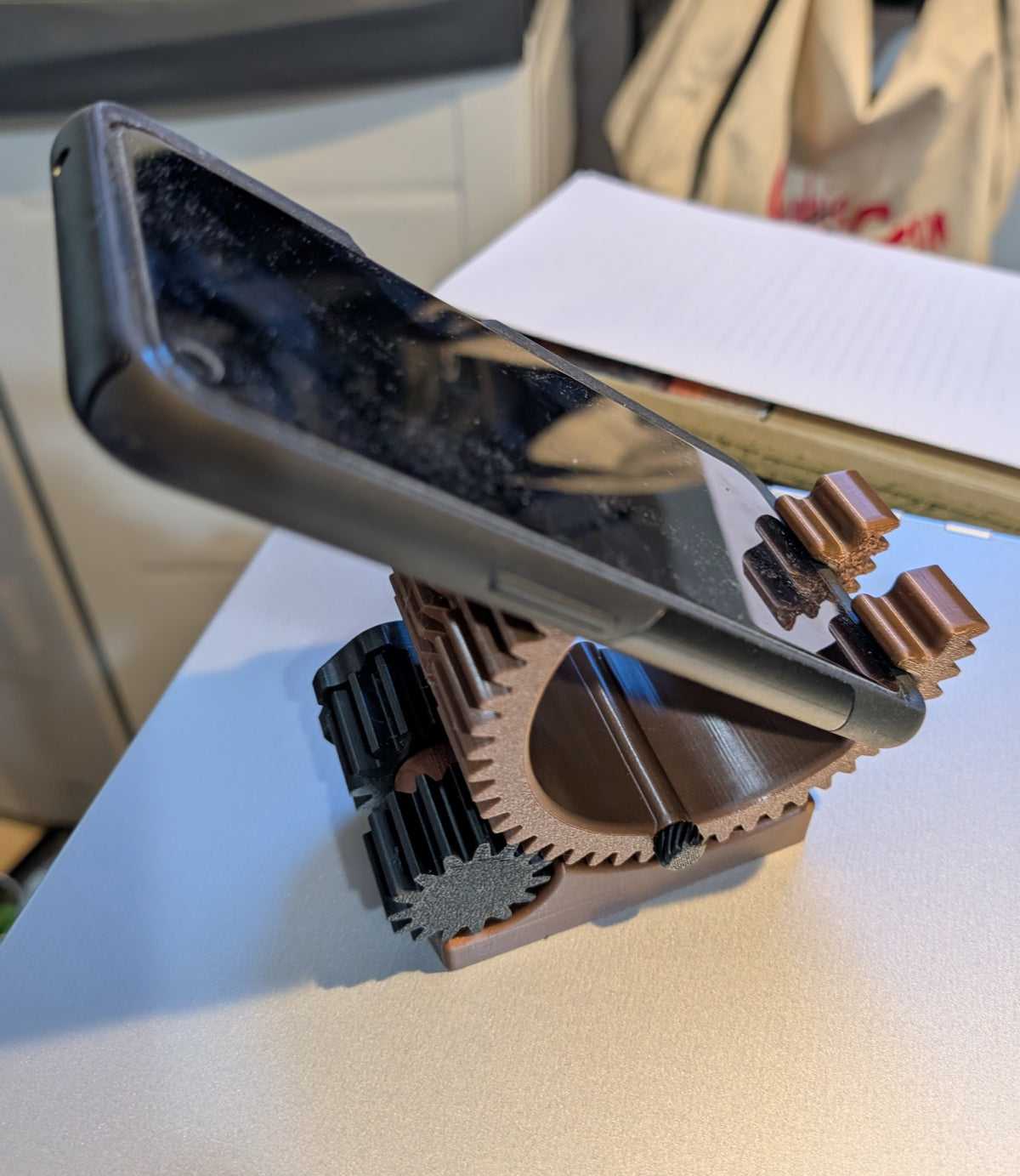 Lutningsbart telefonställ – justerbar vinkel
