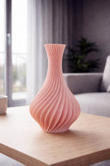 Elegant rosa spiralvas, 20 cm hög, med modern vriden räfflad design