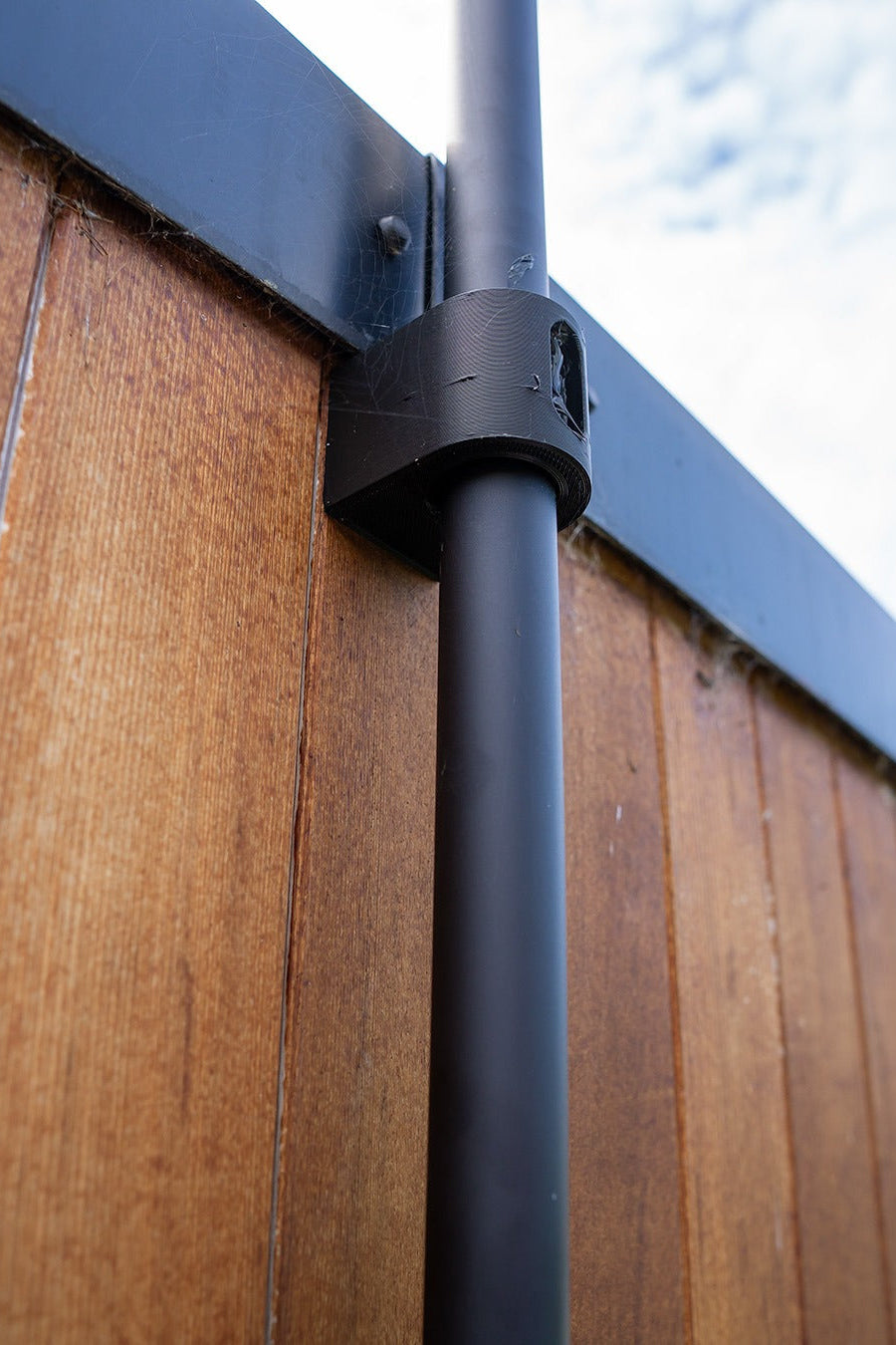 Väggfäste för RTK-antennen till Mammotion Luba
