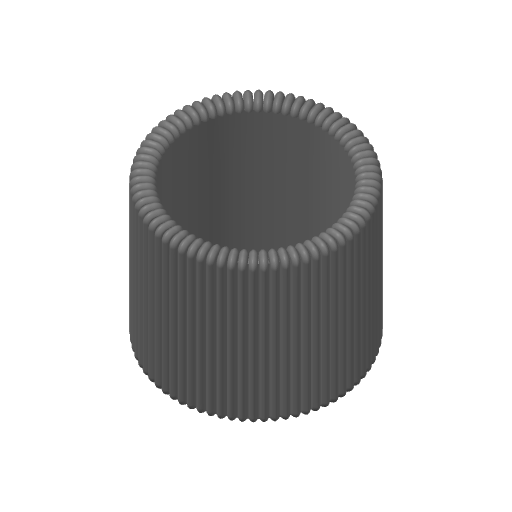Närbild av en räfflad pennhållare med platta vertikala räfflor och minimalistisk design