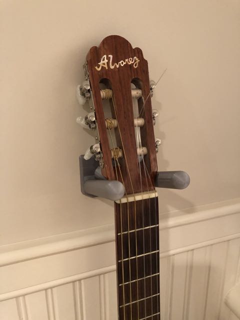 Väggfäste för klassisk gitarr – för 57 mm hals