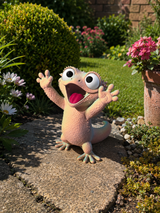 Geckoträdgårdsfigur framifrån – tricolor i persika och rosa