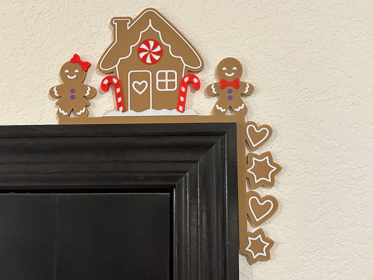 Pepparkakshus för dörrhörnet till jul, vänster och höger