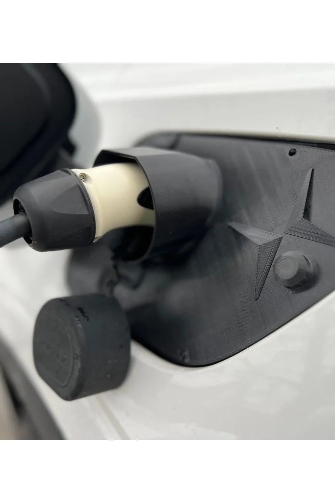 Laddportsskydd till Polestar 2 – skydd mot snö och is
