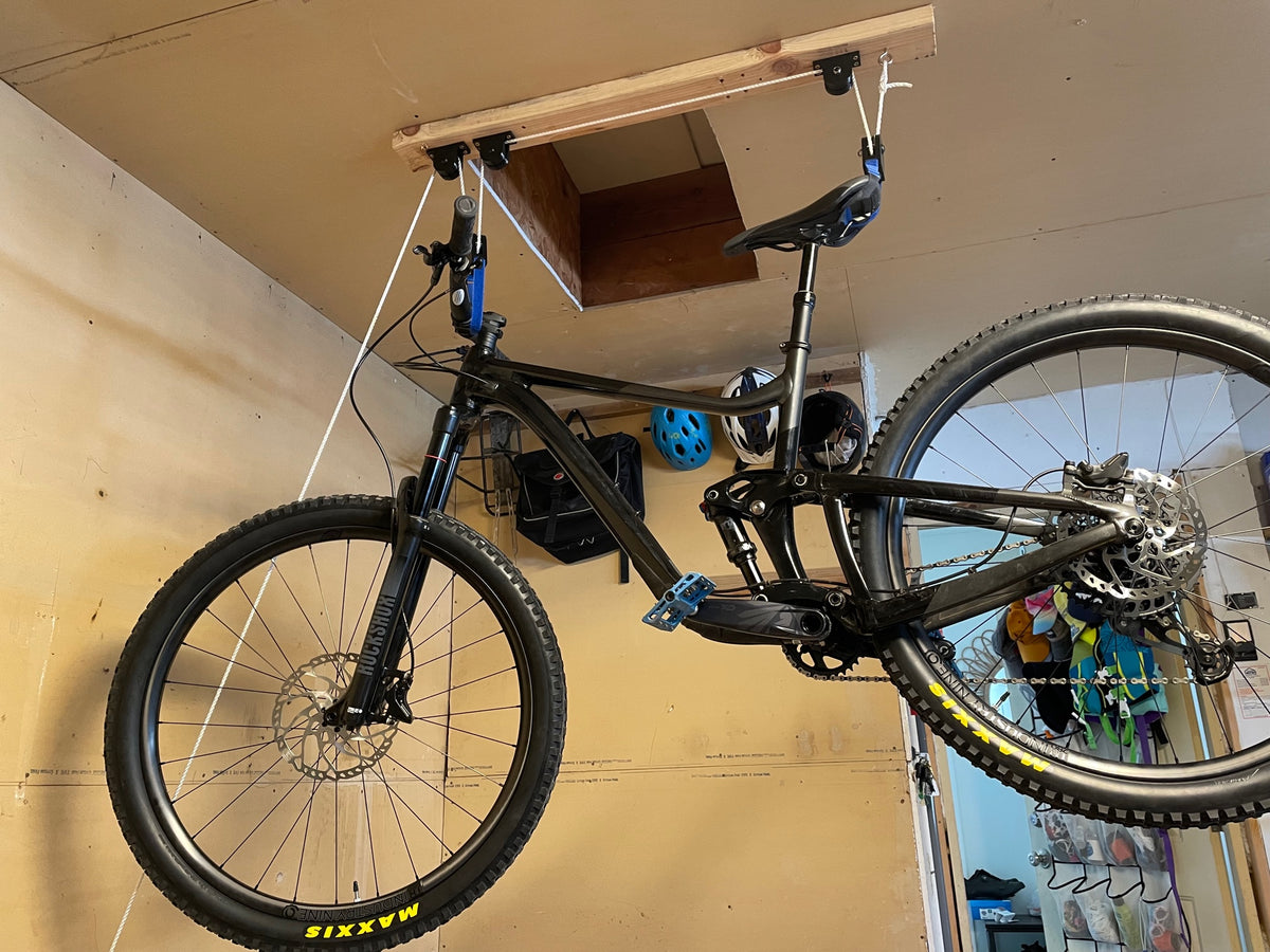 Cykellift med block för garaget