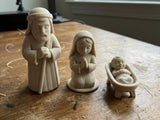 Julkrubba med Josef, Maria och Jesusbarnet