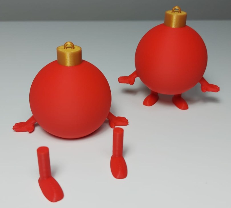 Julkulefigur med ben och fötter