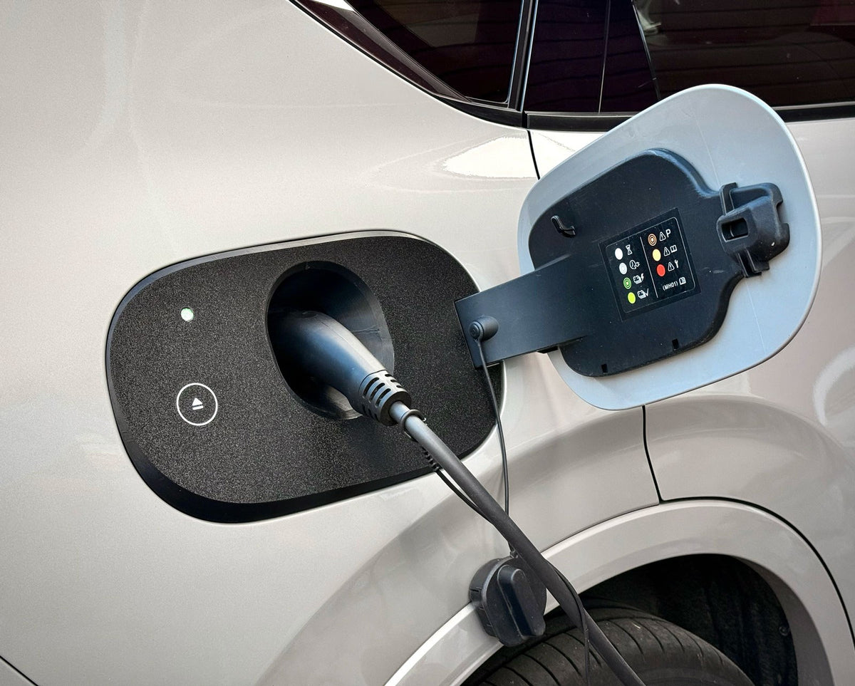Ladeport Abdeckung für Mazda CX-60 Plug-in Hybrid