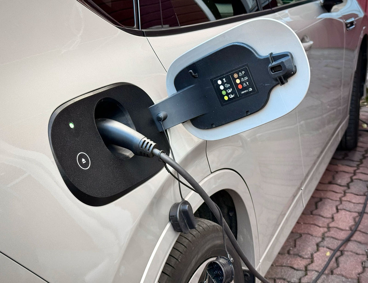 Ladeport Abdeckung für Mazda CX-60 Plug-in Hybrid
