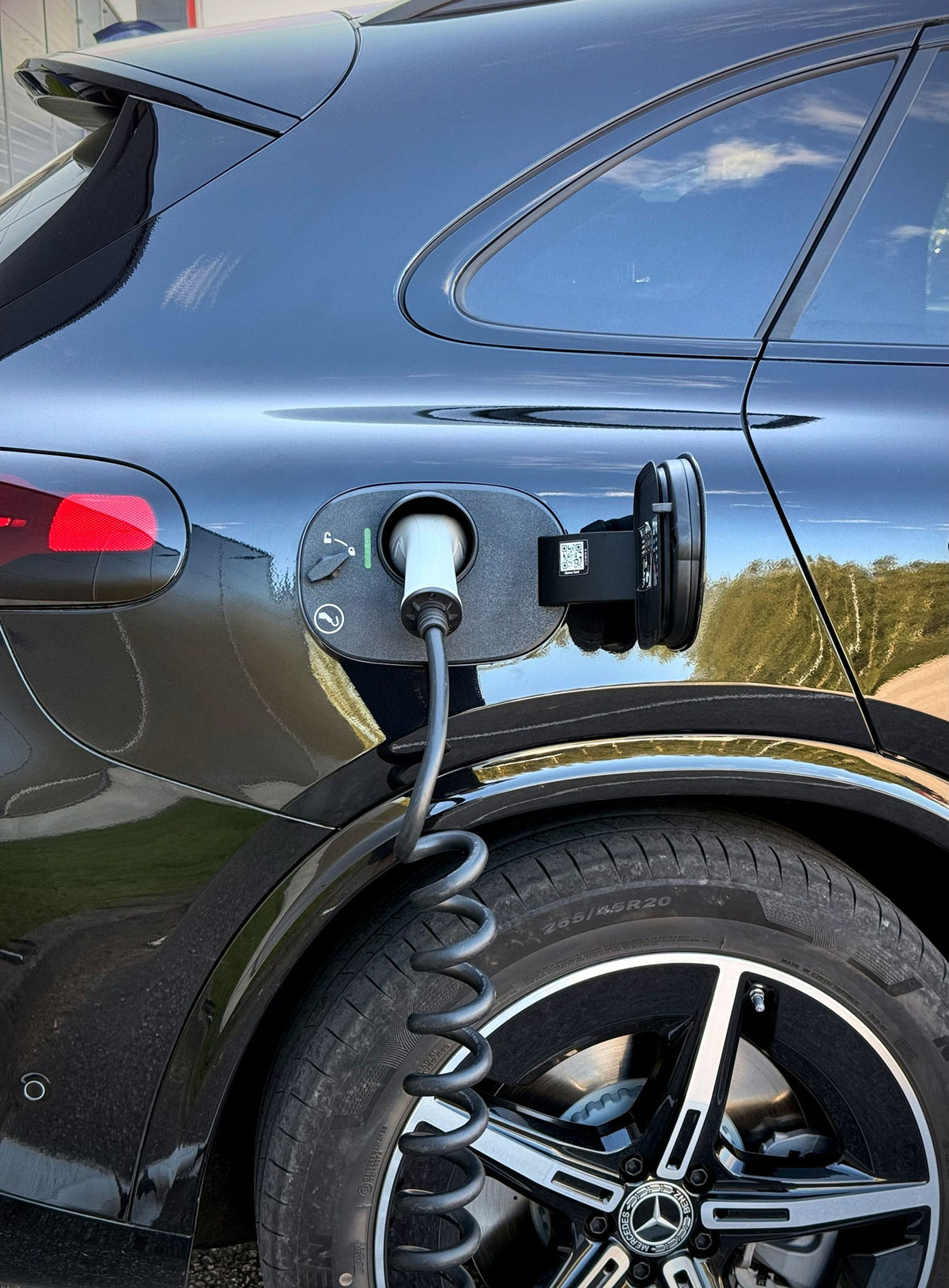 Laddportsskydd för Mercedes-Benz GLC EV