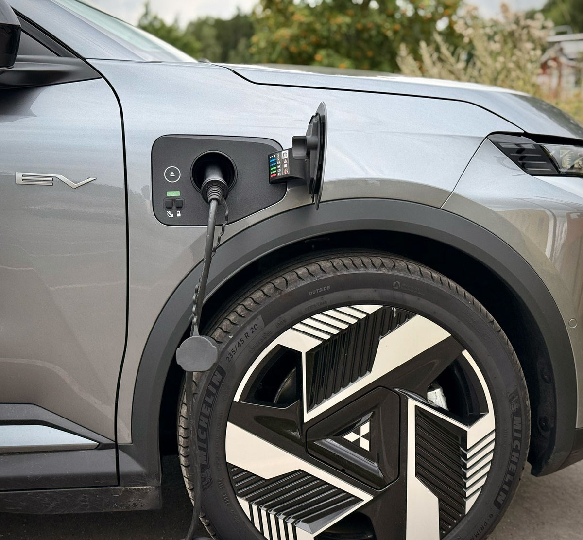 Laddportsskydd för Mitsubishi Eclipse Cross PHEV