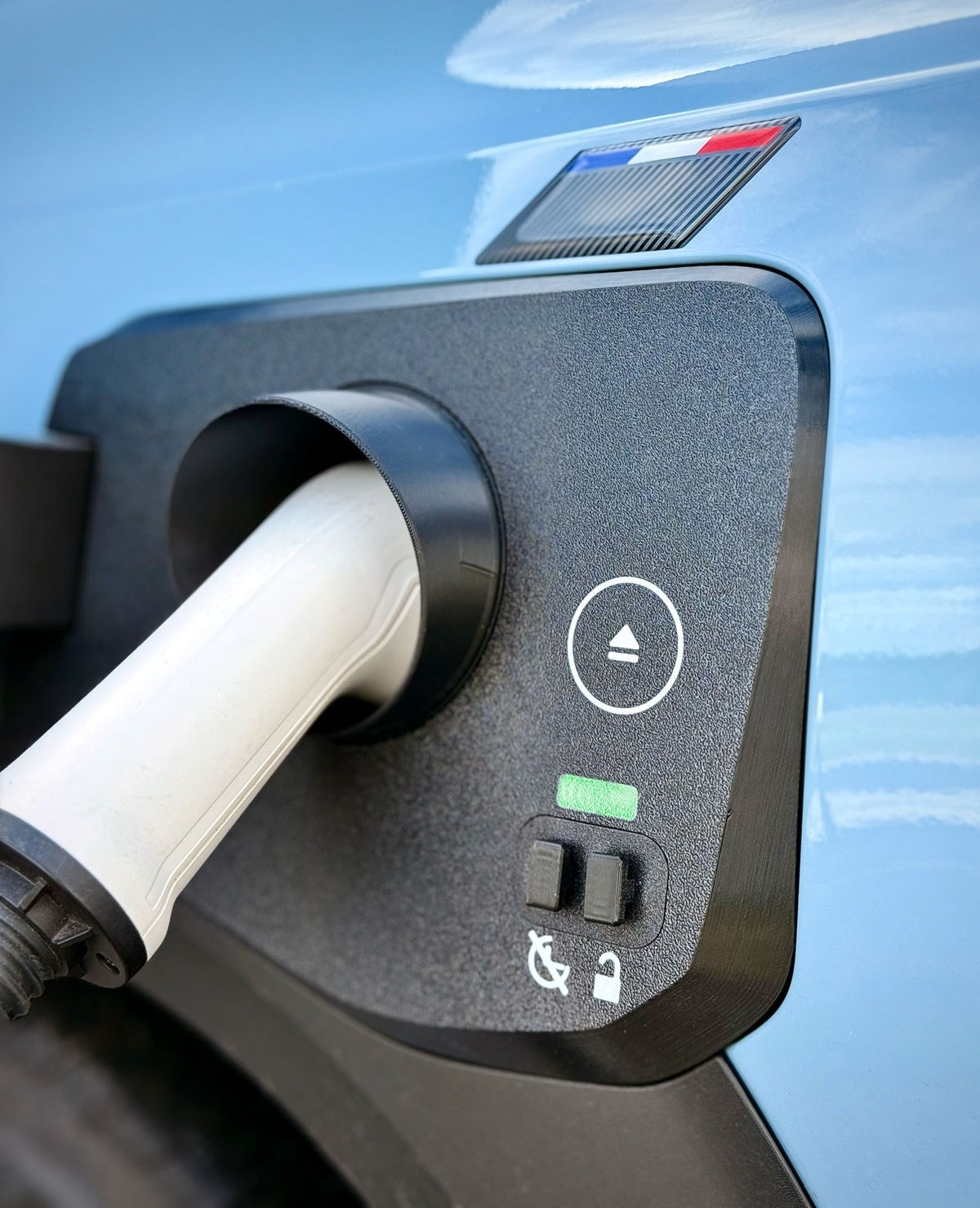 Laddportsskydd för Renault 4 E-Tech