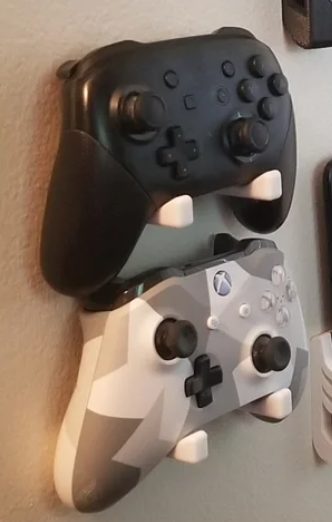Universellt väggfäste för handkontroller – passar PS5, Xbox och Switch