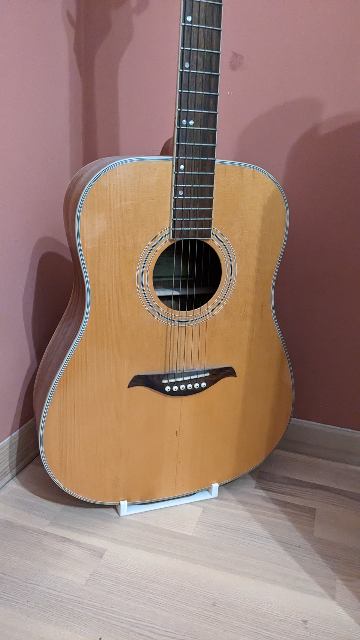 Gitarrhållare – stabilt stöd för gitarren