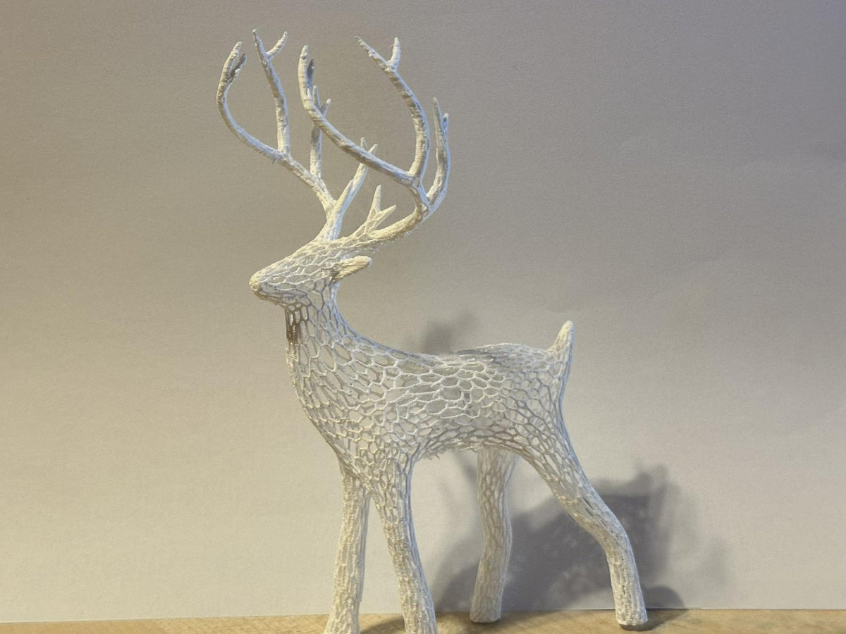 Renfigur med Voronoimönster till jul