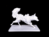 Närbild av skarpa fasetter på low poly-rävfigur