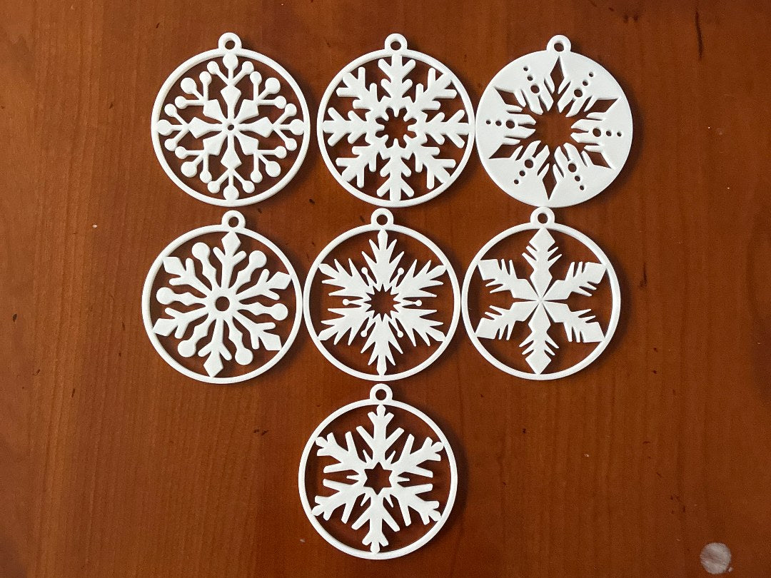 Snöflingor till julgranen, ett urval av motiv