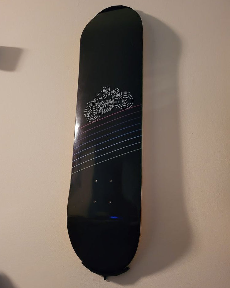 Väggfäste för skateboardbräda – inga skruvar behövs