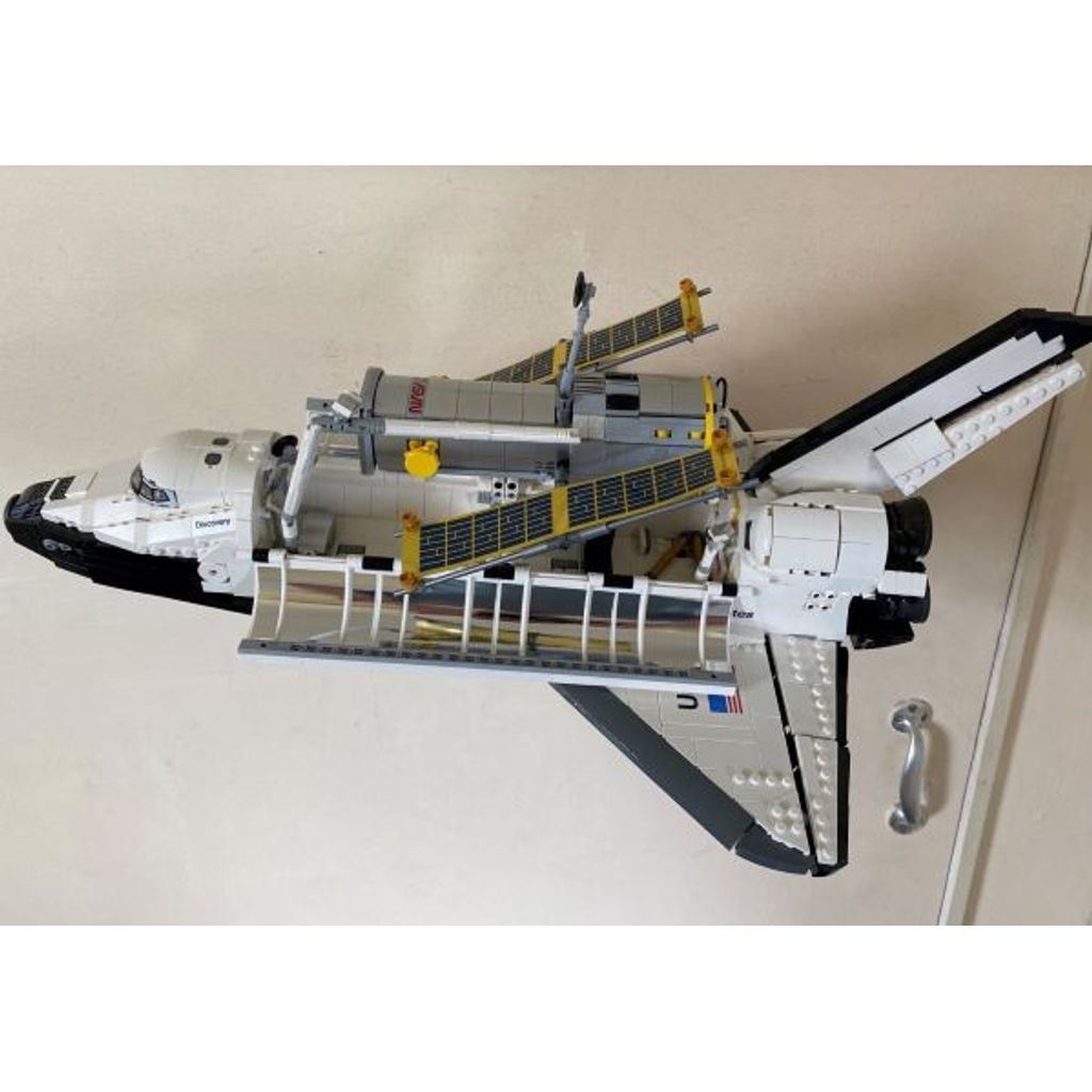 Väggfäste för LEGO rymdfärjan Discovery 10283