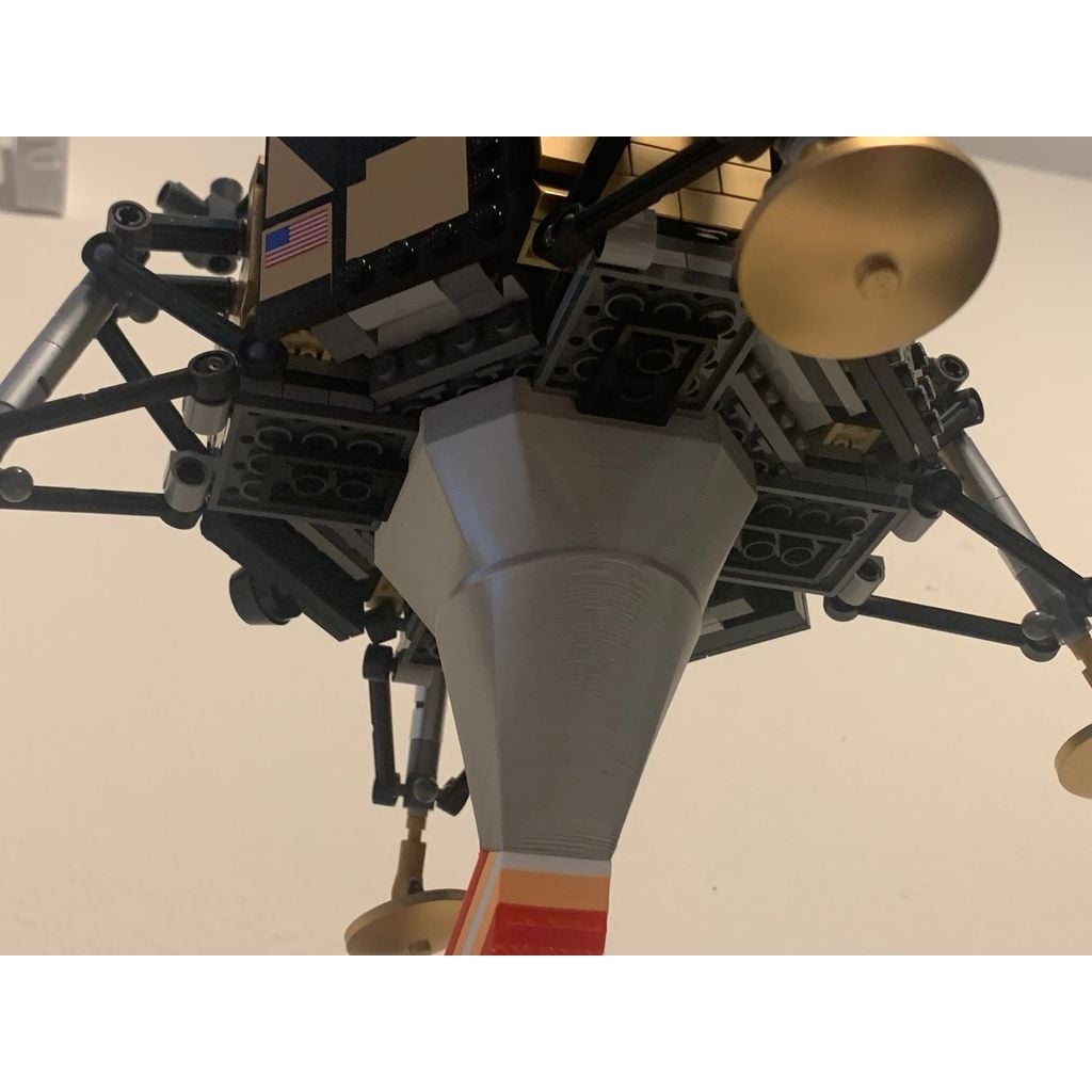 Väggfäste för LEGO månlandaren med 20° lutning
