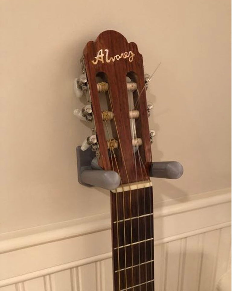 Väggfäste för klassisk gitarr och Oculus Quest 2