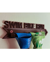 Medaljhängare för triathlon – Swim Bike Run väggfäste