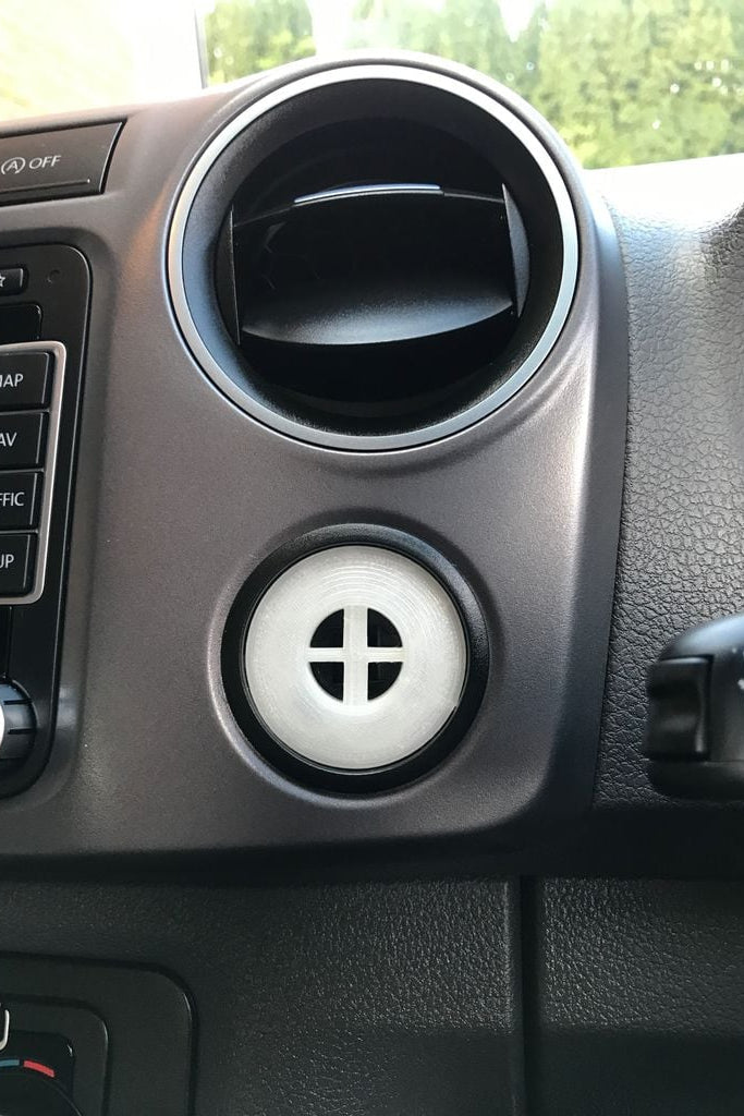 Adapter för mobilhållare i ventilationsgallret till VW Amarok 2010–2016