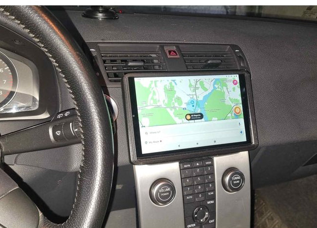 Radioram för Volvo V50 med hållare för 8-tums surfplatta – Lenovo M8