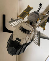 Väggfäste för LEGO rymdfärjan Discovery 10283
