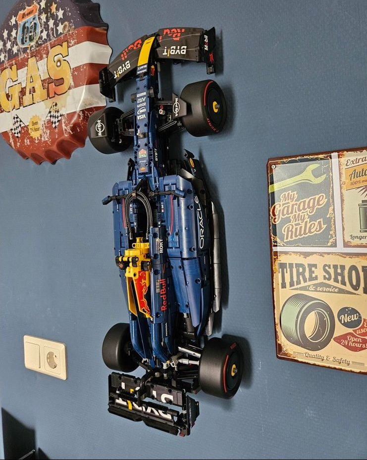 Väggfäste för LEGO Technic Red Bull F1 42206