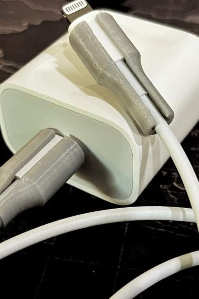 Kabelskydd för iPhone 13 USB-C till Lightning-laddare