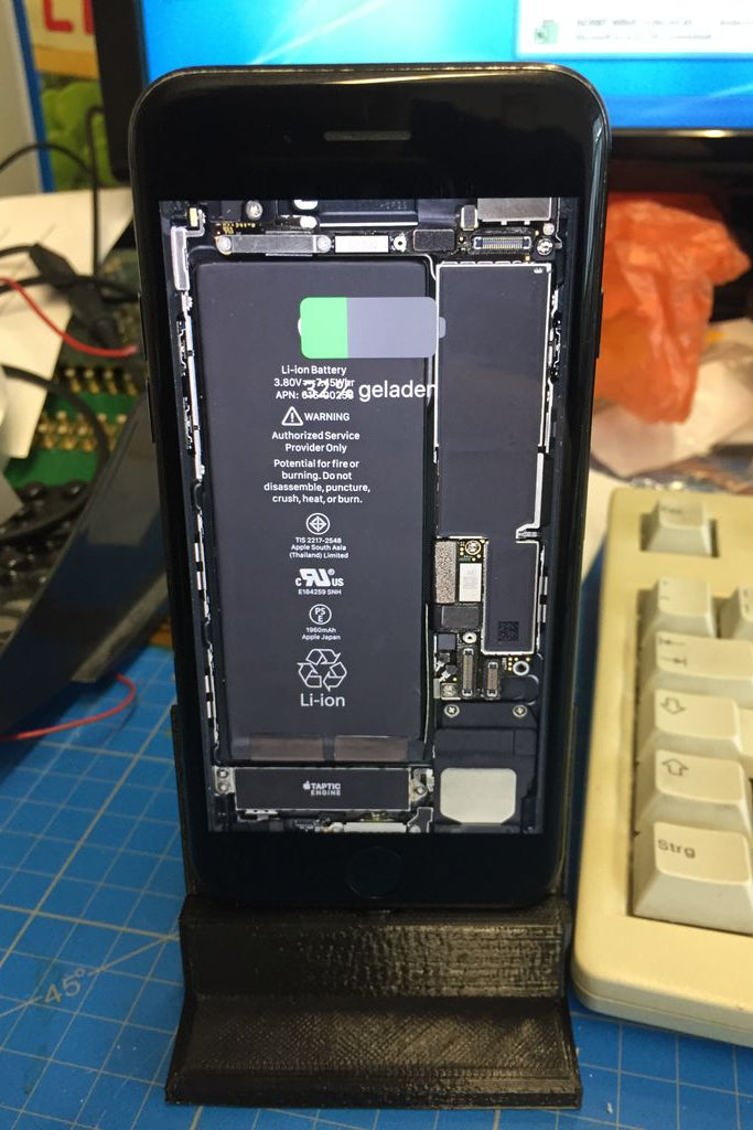 iPhone-docka – håller telefonen laddad och redo